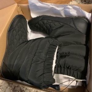 Womens Columbia snow boots